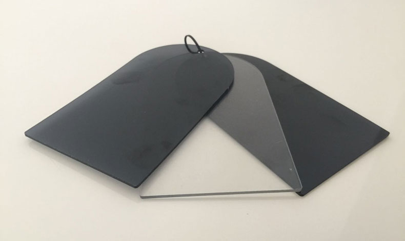 戶外汽車停車棚頂棚用什么材料好？