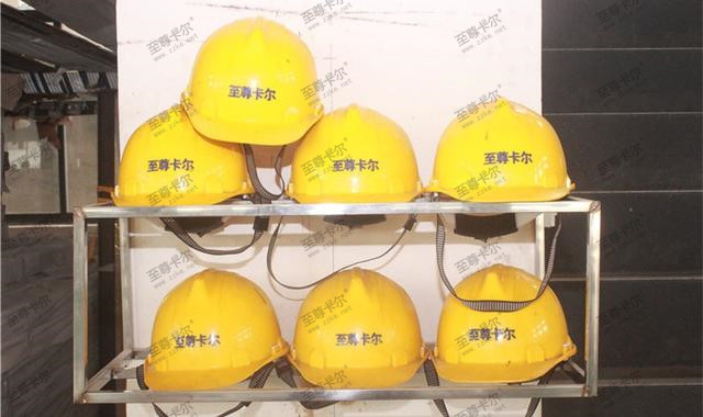 至尊卡爾教你如何選擇汽車棚技巧，安裝汽車棚前必看！