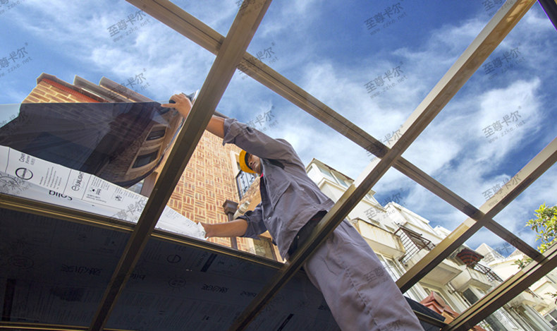 鋁合金車棚廠家所選用的材料有什么優(yōu)點？