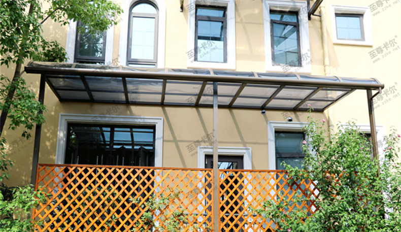 露天陽臺用什么做雨棚，用耐力板雨棚做好不好