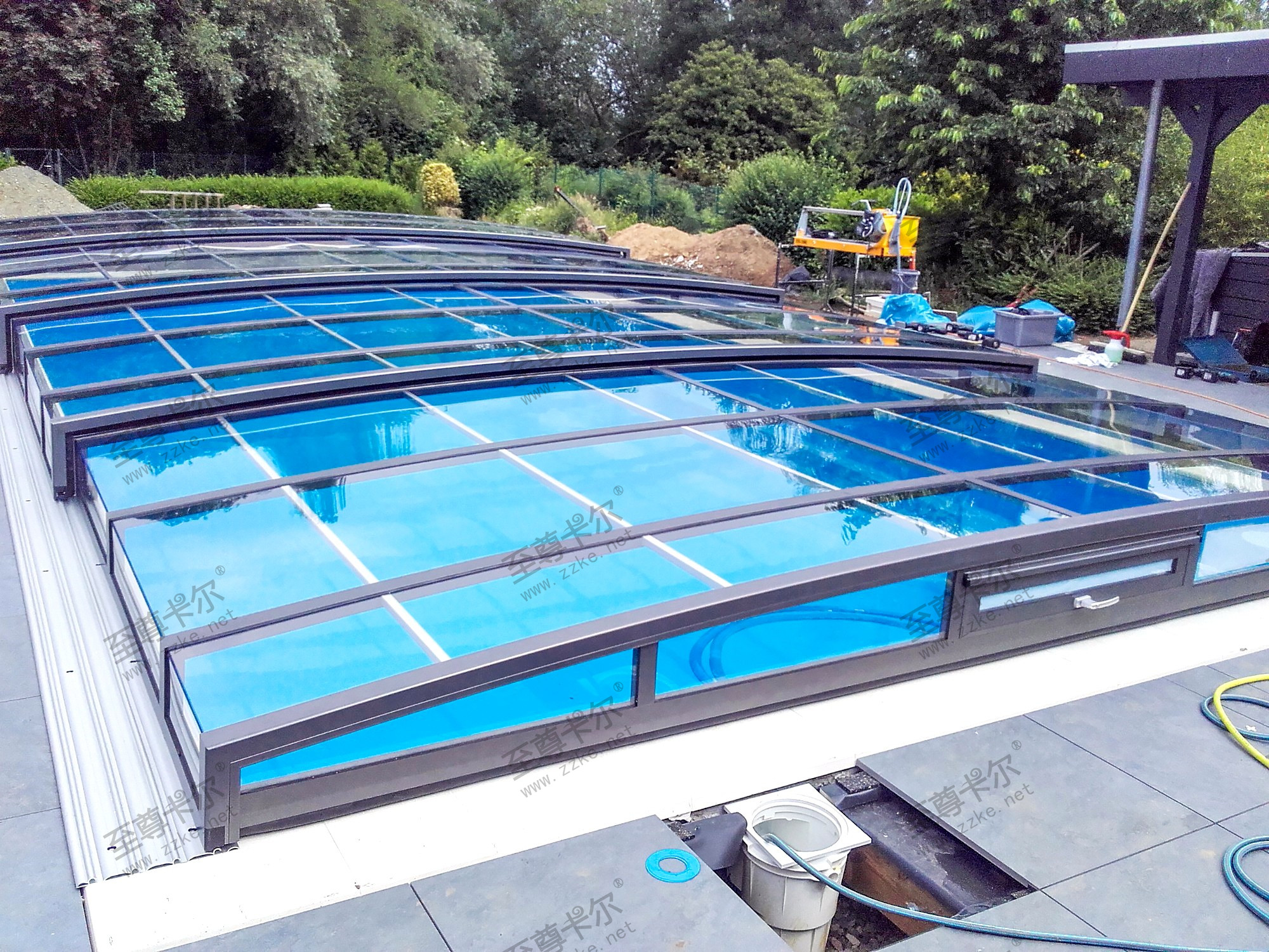 免費(fèi)測量設(shè)計(jì)+詳細(xì)報(bào)價(jià)（移動(dòng)泳池棚）