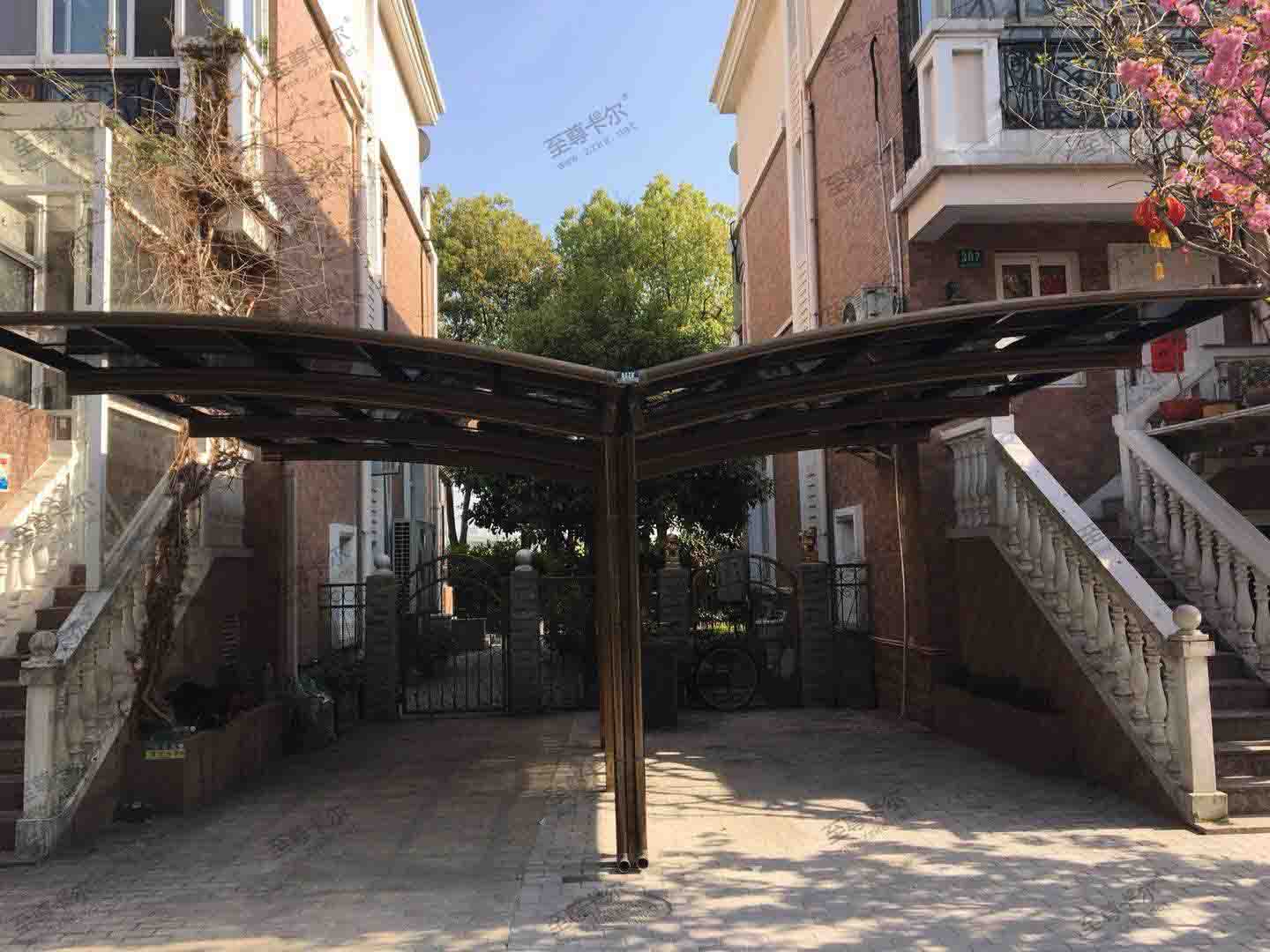 專家：盤點(diǎn)各類自行車棚，膜結(jié)構(gòu)自行車棚不堪大用？