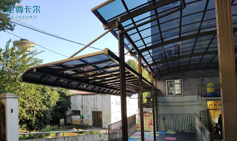 成都鋁合金雨棚廠家？