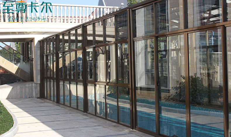 私家別墅建個游泳池棚？室外泳池棚用什么材質好？